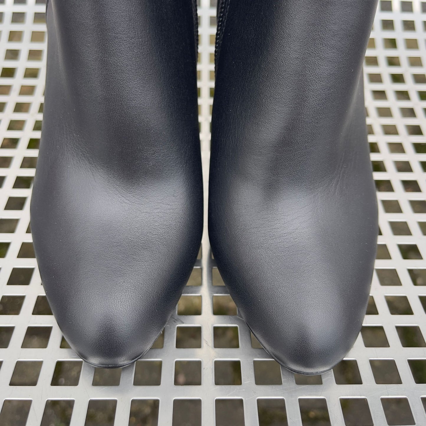 Almond toe black boots