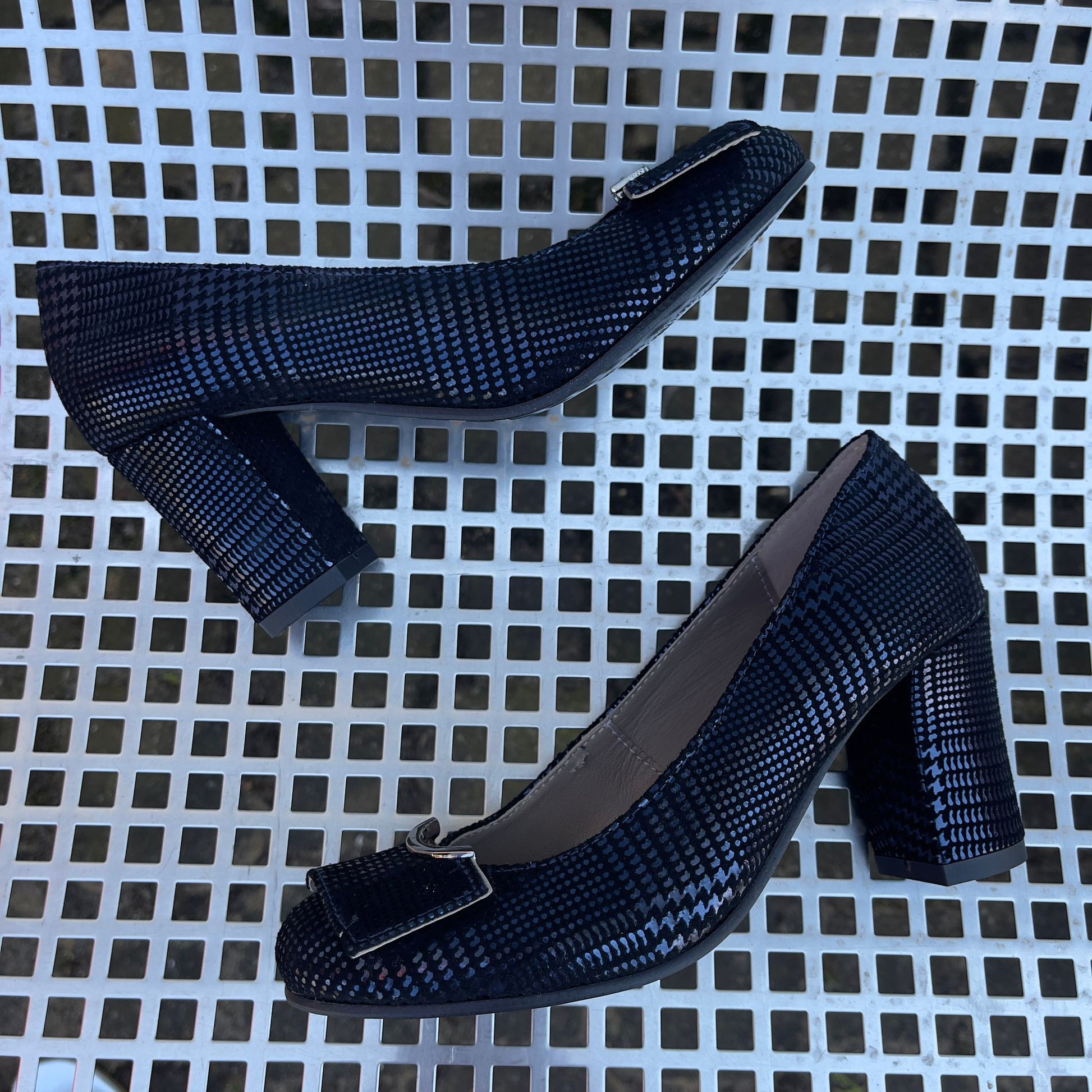 Block heel navy leather court heels