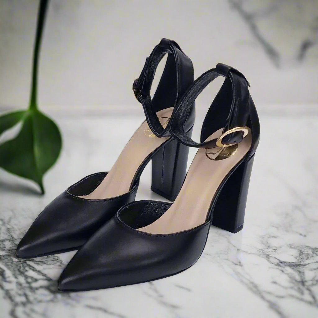 CHLOE Petite Court Shoes Block Heel Pumps