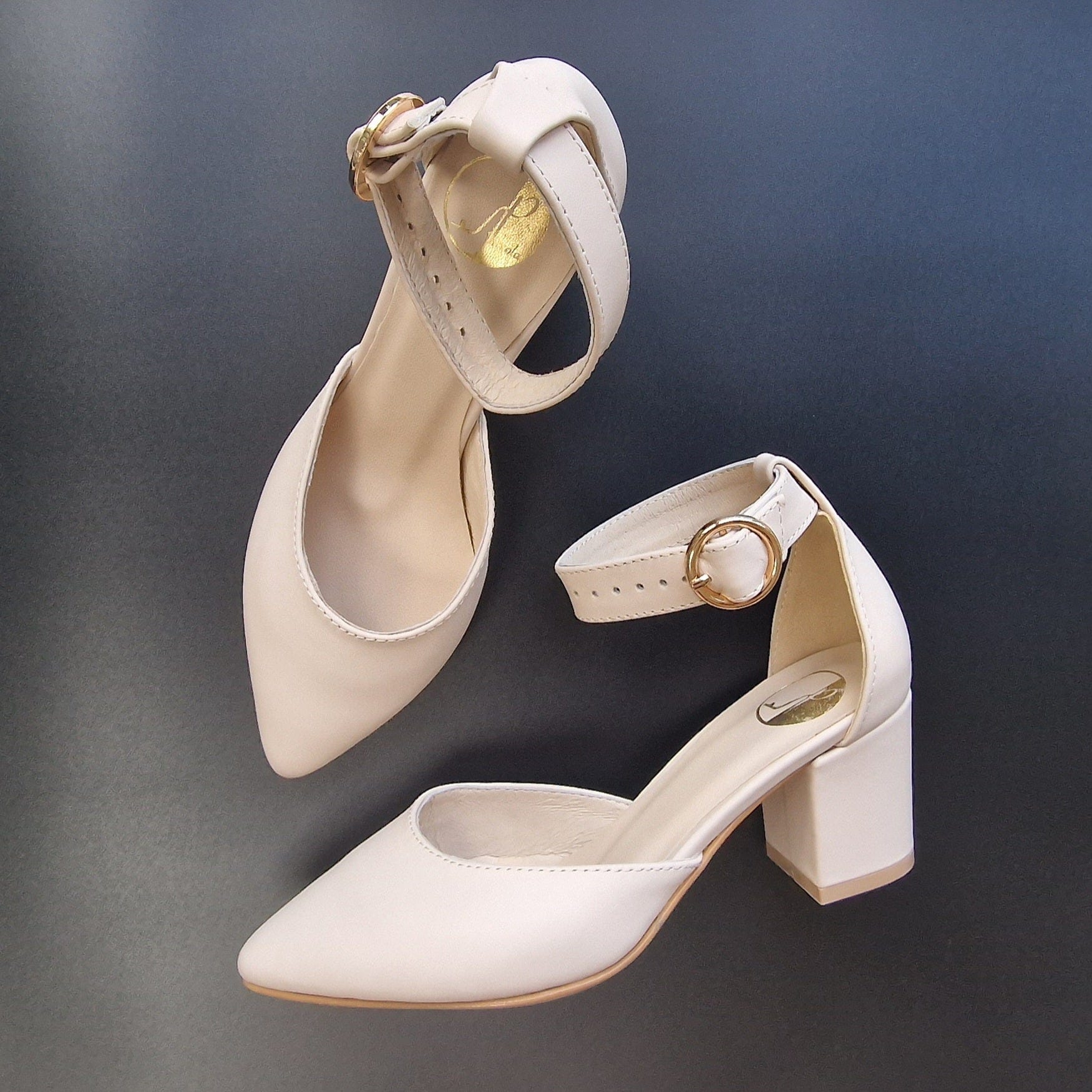 Nude block heel court on sale shoe