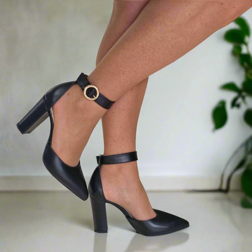 Black leather pointed toe court heels in petite size