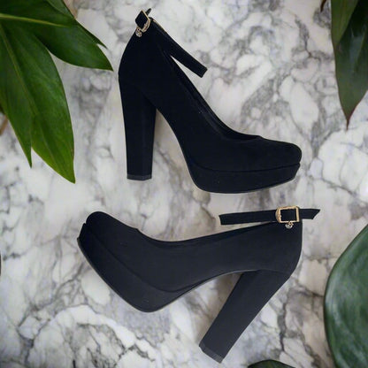 Almond toe block heel court shoes with an ankle strap