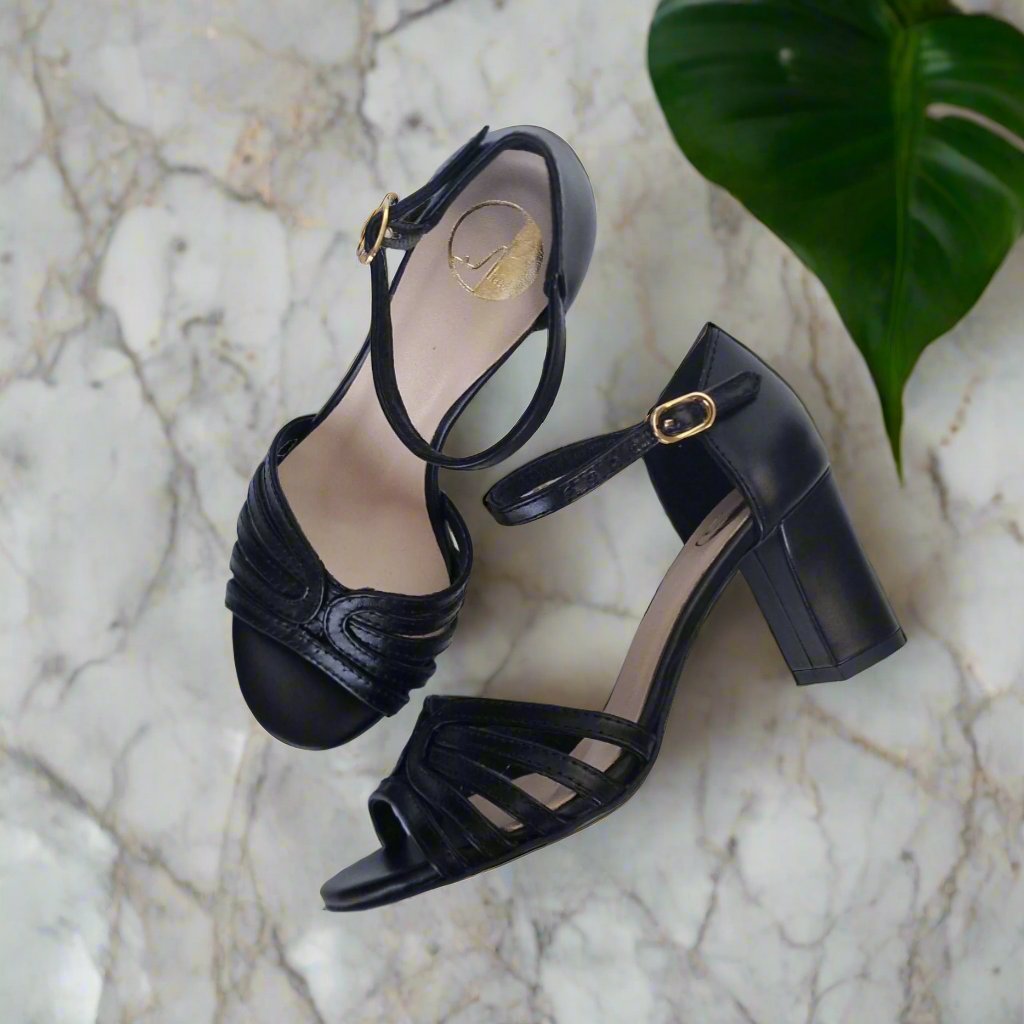 Small black best sale heeled sandals