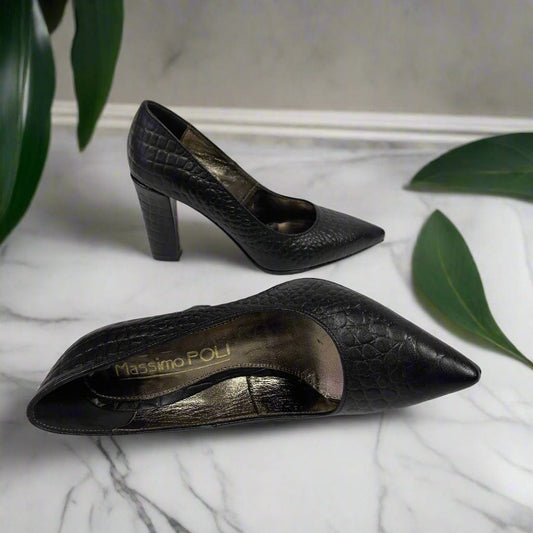 Small size ladies court shoes in black embossed leather