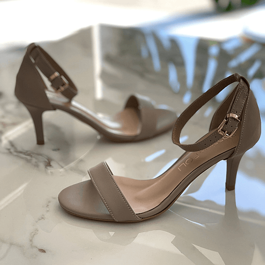 Beige leather kitten heel sandals in petite size