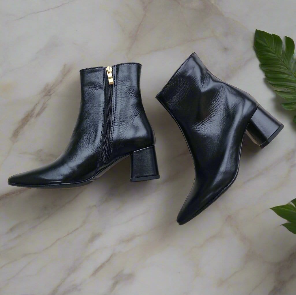 Petite size ankle boots set on a block heel