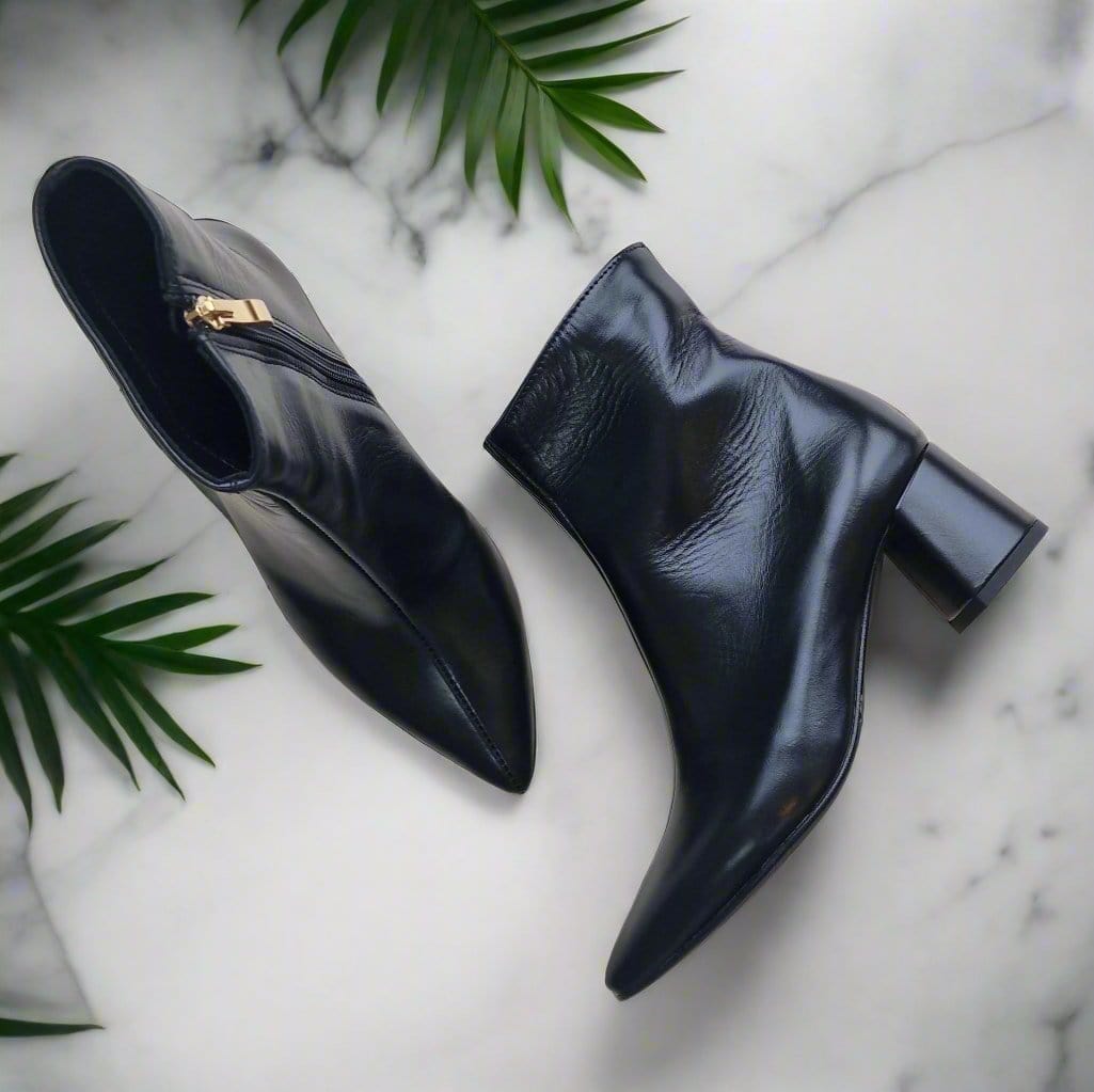 Pointed toe petite ankle boots in black leather