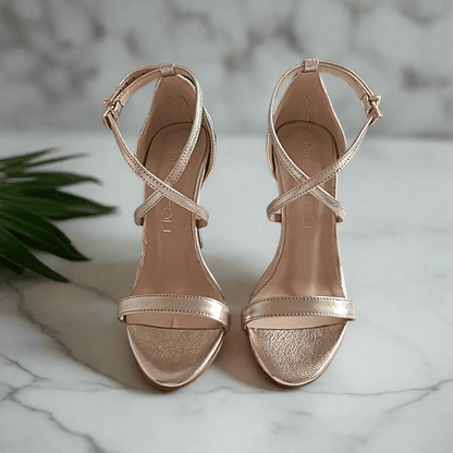 Petite ladies sandals in gold leather