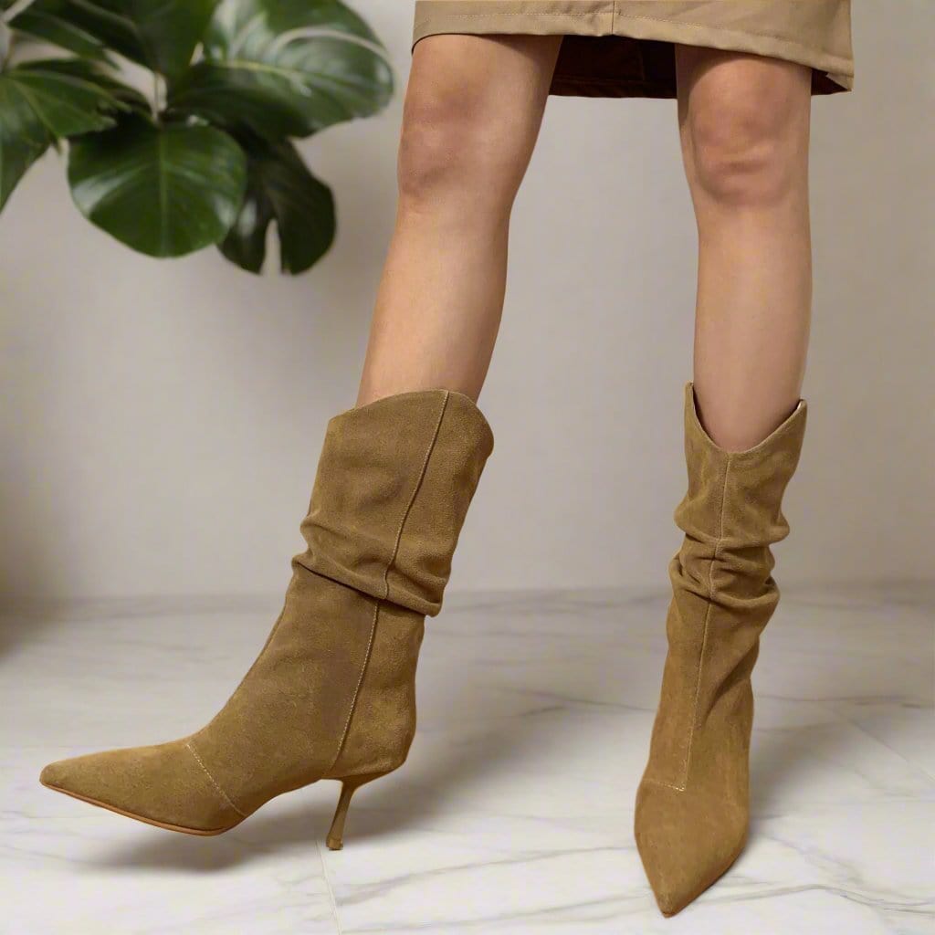 Petite slouchy boots in beige suede with mid heel