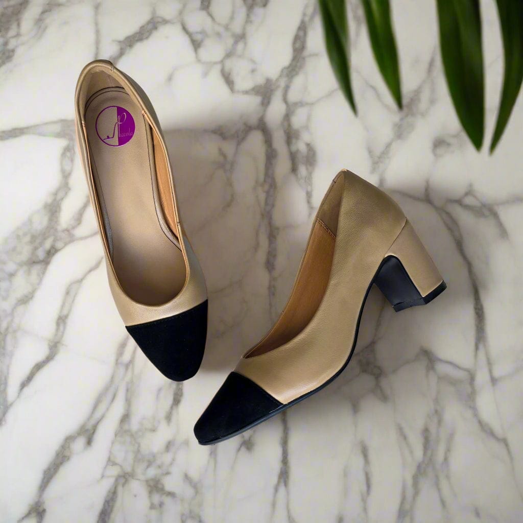 Small size court heels in two tone leather