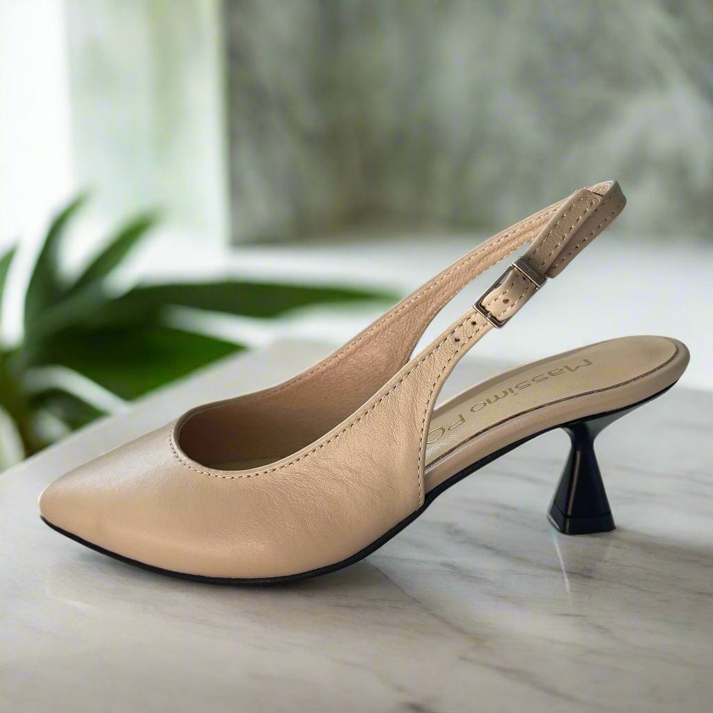 Small size ladies slighback heels in nude leather 