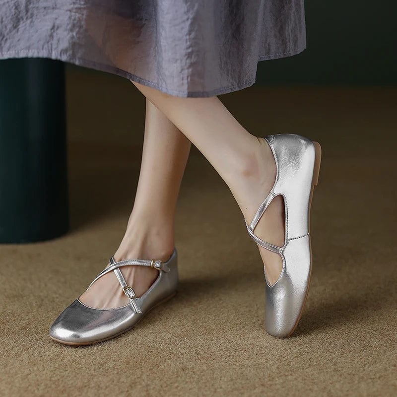 Petite ballerina pumps in silver leahter