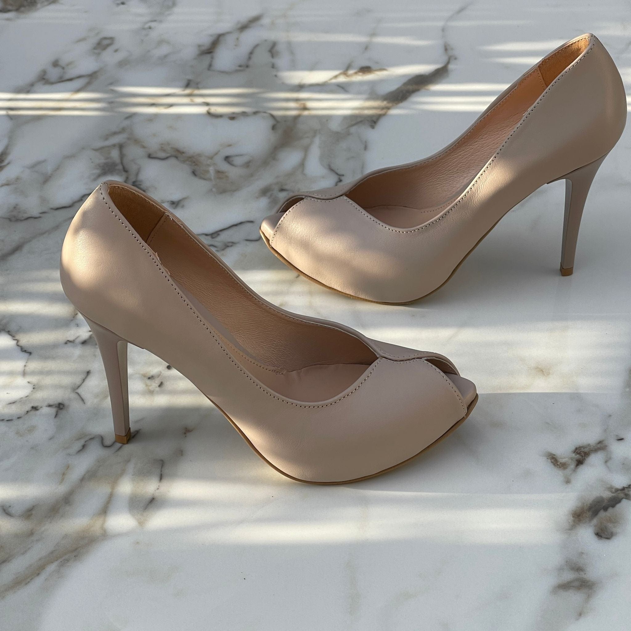 Nude peep toe court hot sale shoes